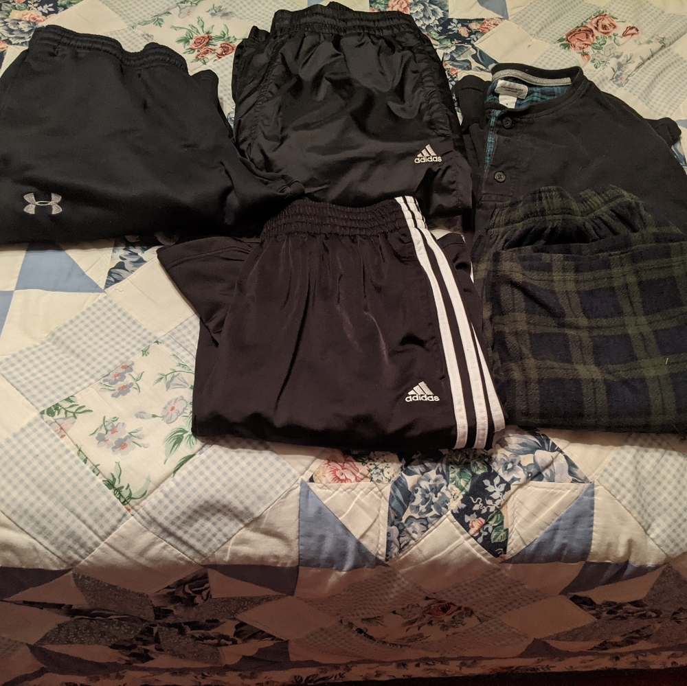 Men's athletic pants